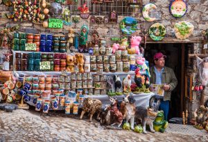 pottery market