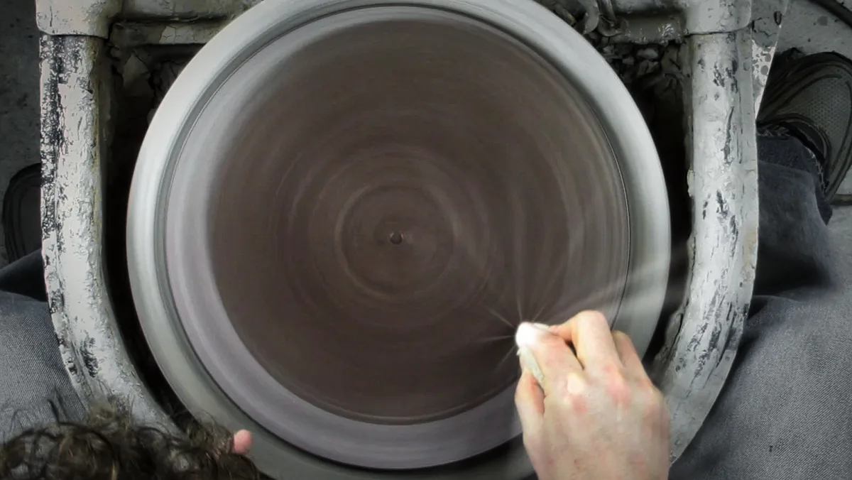 clean surface on the pottery wheel